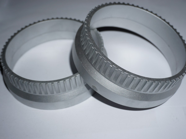 �h���_���_